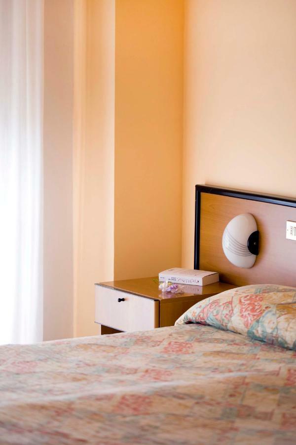 Aries Hotel Lesa Exterior photo